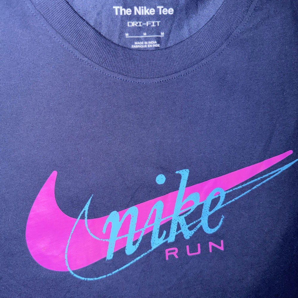 The nike tee Nike run swoosh dri-fit shirt navy blue men’s medium - Picture 4 of 4